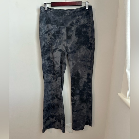Lululemon Groove Super-High-Rise Flared Pant Nulu - Picture 6 of 12